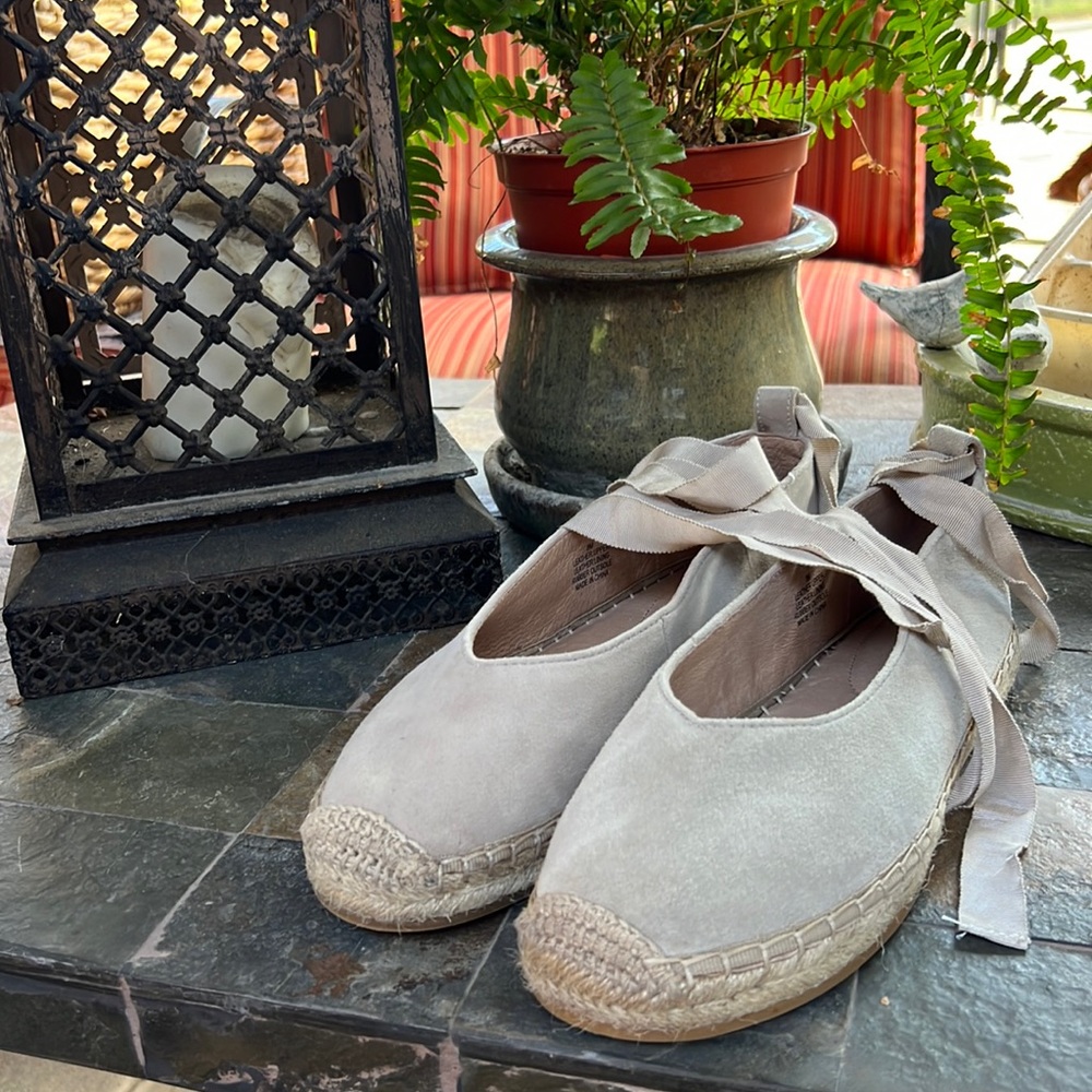 JJill cream / tan suede ballerina tie espadrilles 8